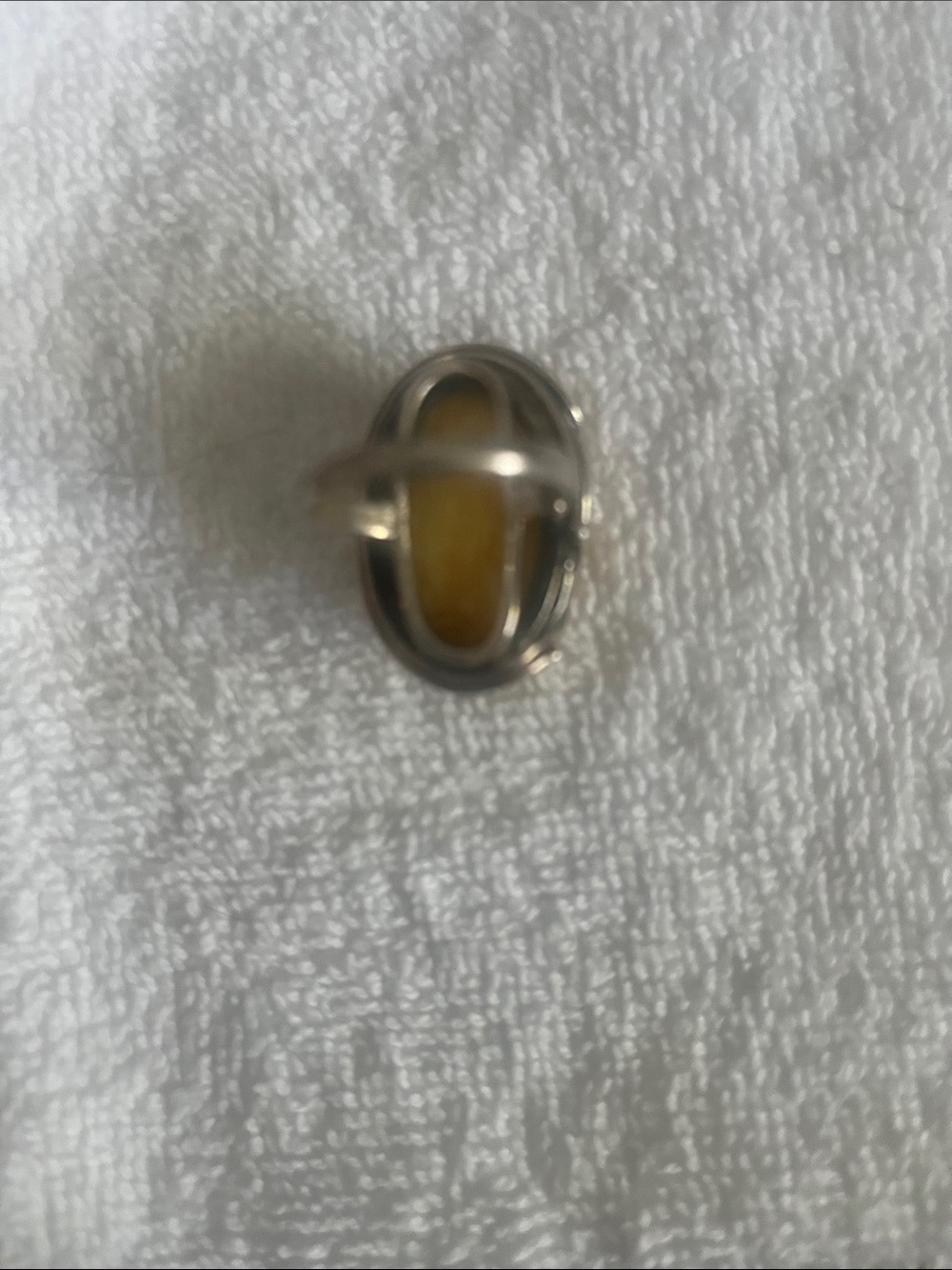 Sterling Silver Ring with Yellow Amber - Picture 4 of 5